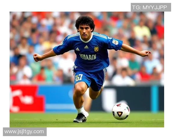 李亚与足球明星的传奇故事:从绿茵场到人生巅峰的奋斗历程 李亚与足球明星的传奇故事:从绿茵场到人生巅峰的奋斗历程