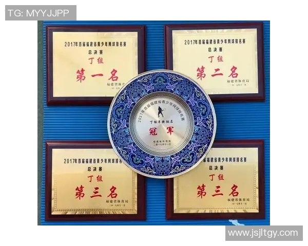 重庆网球队与南京网球队技术对比分析赛后复盘探讨 重庆网球队与南京网球队技术对比分析赛后复盘探讨