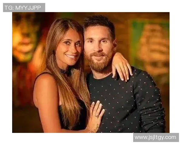 揭开足球明星背后的故事球员妻子们的真实身份与生活揭秘